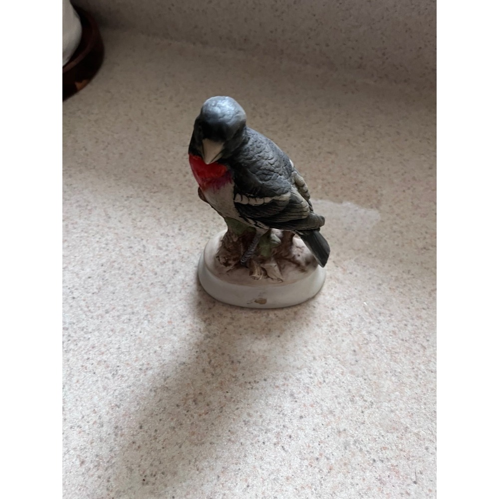Vintage Lefton China Rose-Breasted Grosbeak Porcelain Bird Figurine KW4206